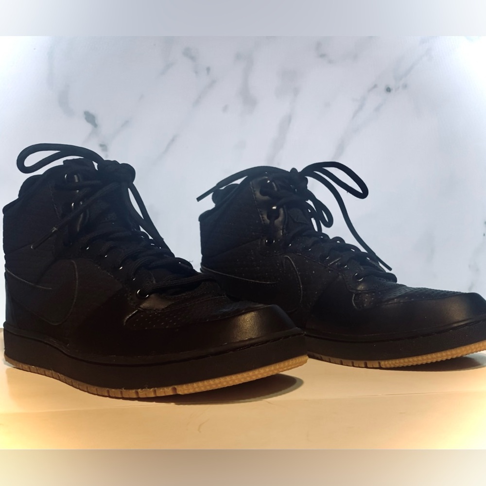 Nike Ebernon Mid Winters “Black gum sole”